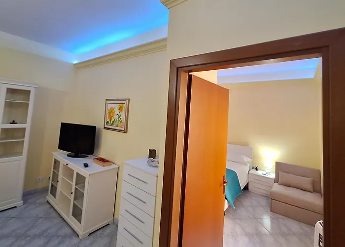 Maria Teresa Ii - Refined Living With Excellent Links - Via Alessandria - Quartiere Trieste דירה רומא