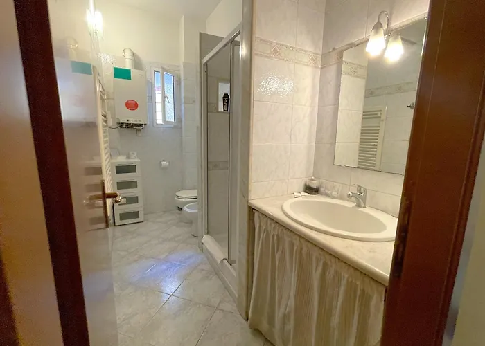 דירה Maria Teresa Ii - Refined Living With Excellent Links - Via Alessandria - Quartiere Trieste